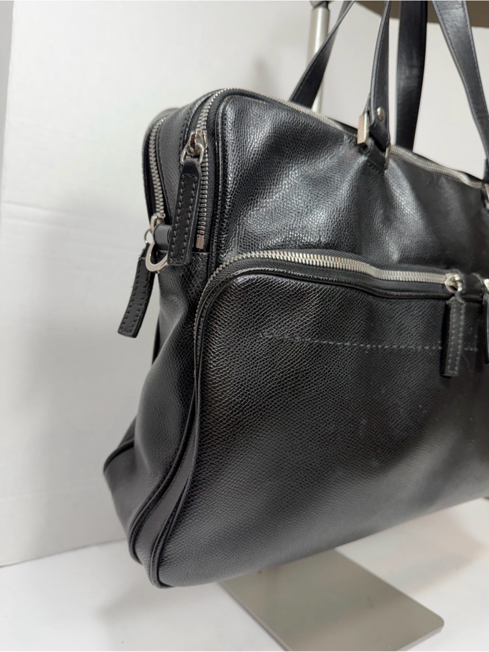 Salvatore Ferragamo Black Leather Men Briefcase, Sleep Professional Bag No Strap - Picture 4 of 9